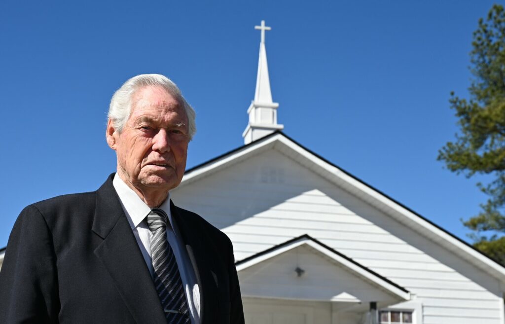 Nation’s oldest church planter? Age no deterrent for 89-year-old Donald Voyles in starting one of Georgia’s newest congregations