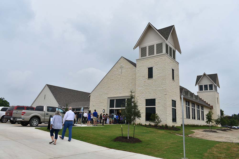 Sutherland Springs dedicates new worship facility