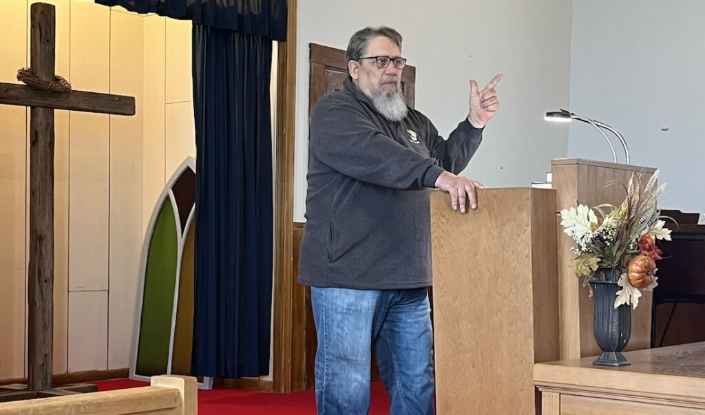 Missouri lay pastor uses ‘borrowed time’ to help start rural church